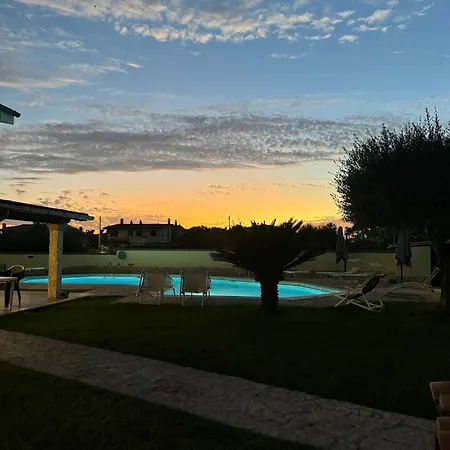 Luxury Panzió 4*