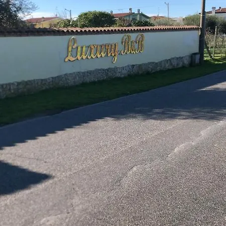 Luxury Panzió 4*